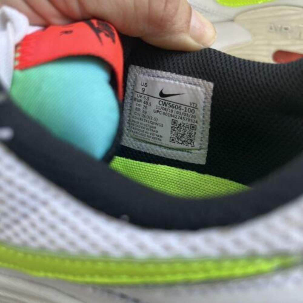 Nike Air Max Excee Women’s Size 9  White Lime Running Shoes CW5606-100 - Picture 5 of 10